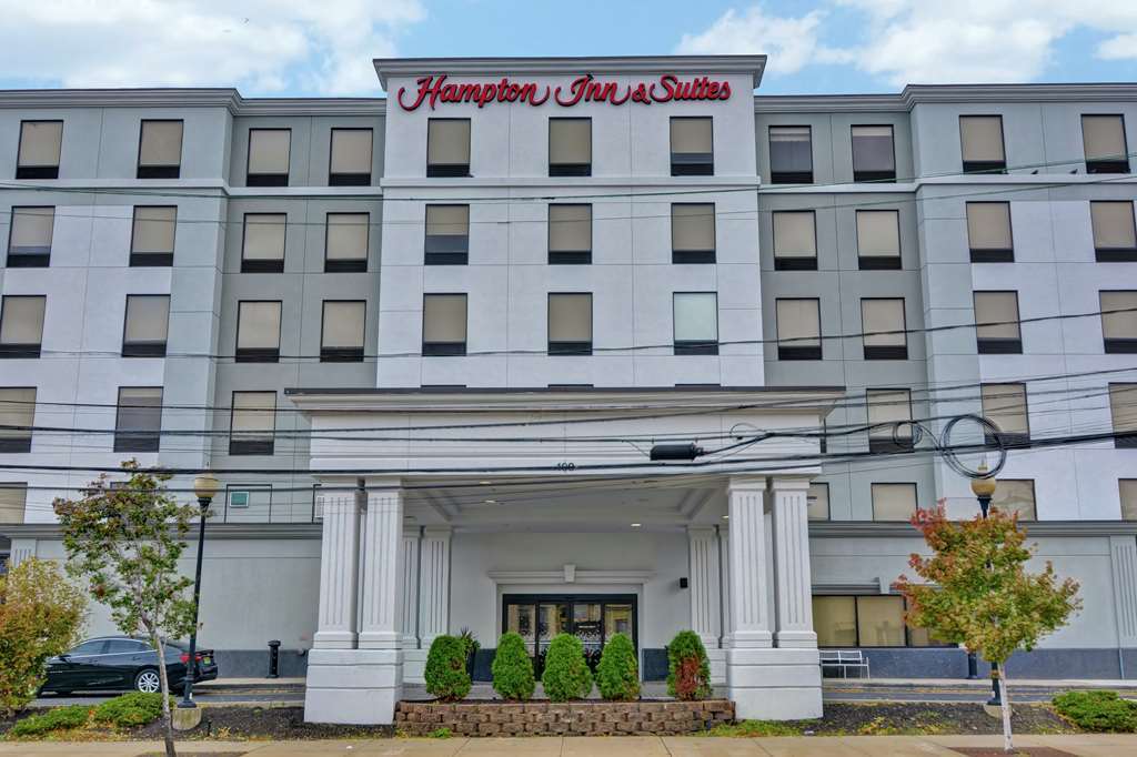 Hampton Inn & Suites Newark-Harrison-Riverwalk Экстерьер фото